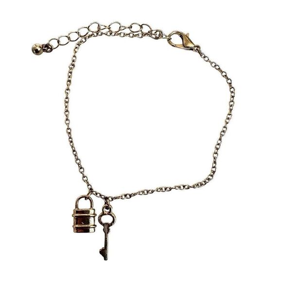 Gold lock key charm chain bracelet Jewelry - Gold tone lock and key charm chain bracelet